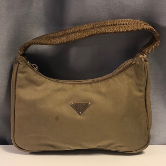 prada tessuto sport pochette